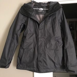 Women’s Northface thermoball eco snow triclimate